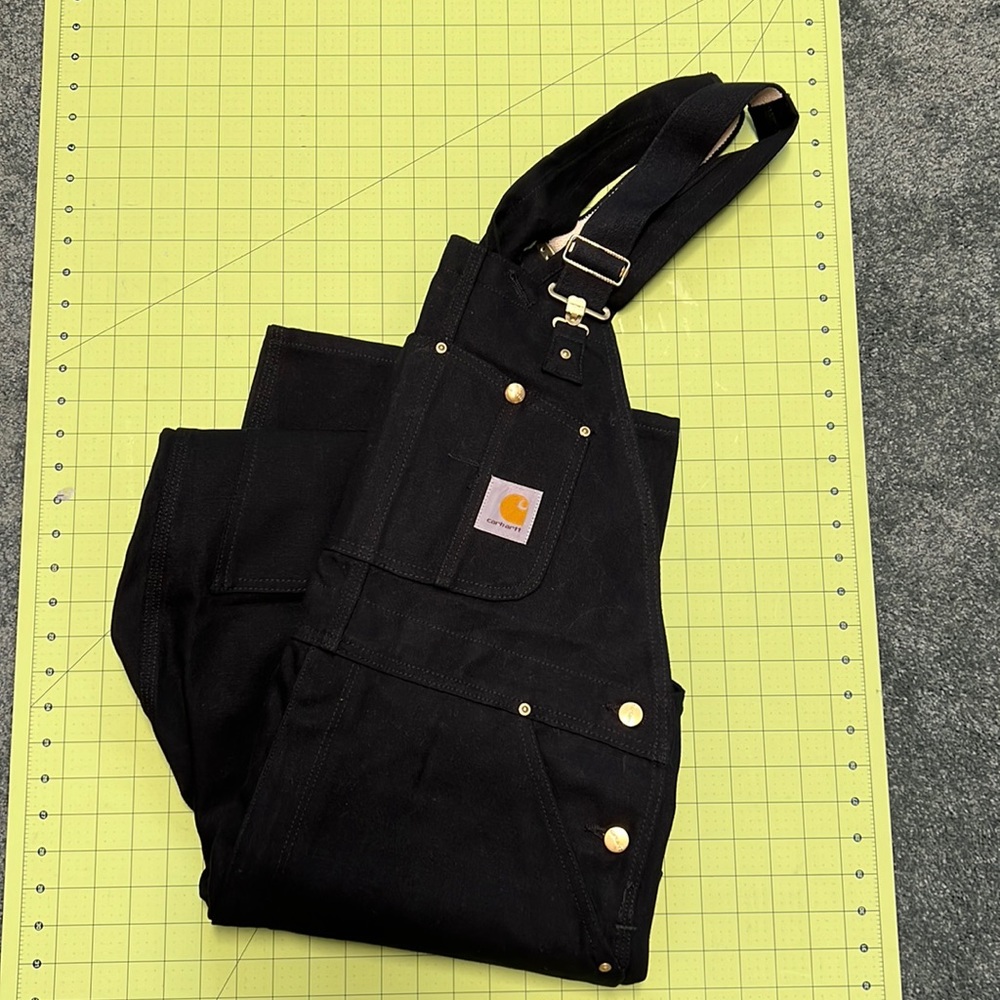 Carhartt bib overalls.